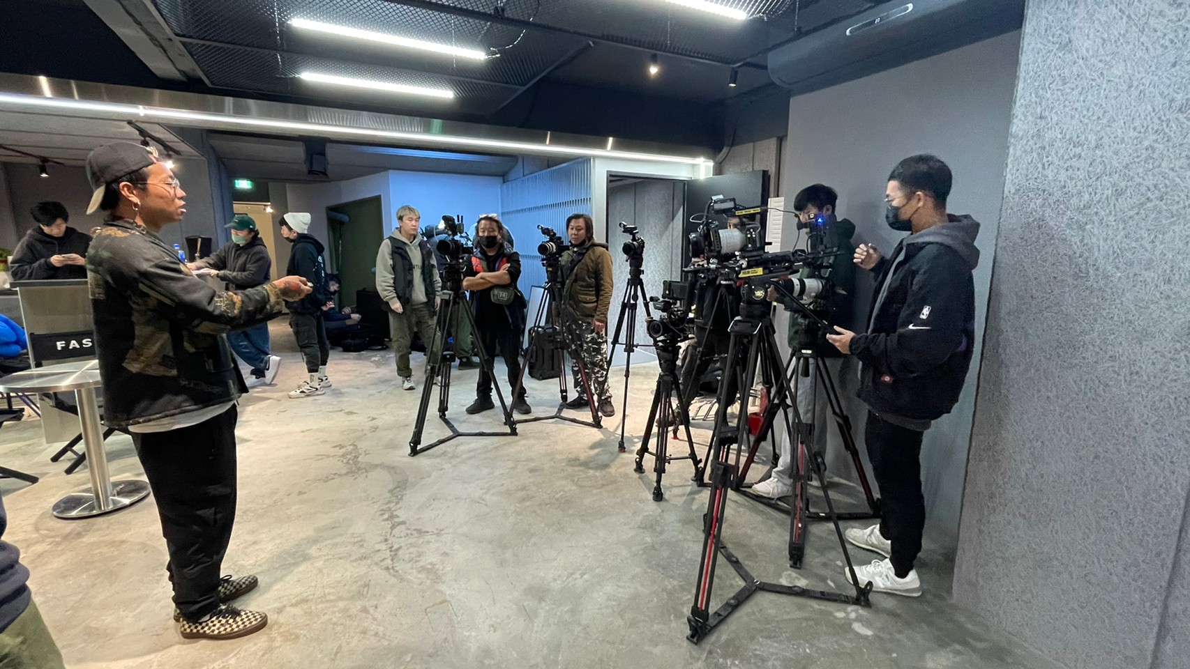 LINE_ALBUM_20221227_230221_25